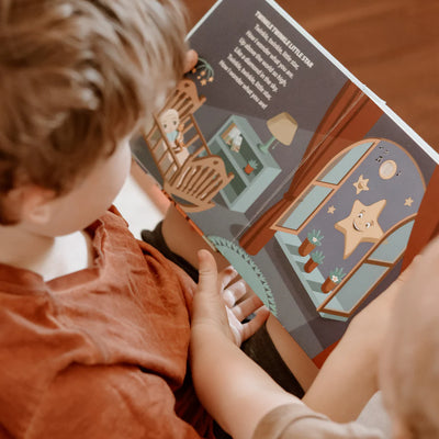 🌍 Bewusst & mit Wirkung – ein Teil des Erlöses unterstützt das Musikprogramm einer Schule in Brisbane. Sinnvoll schenken & doppelt Freude machen.