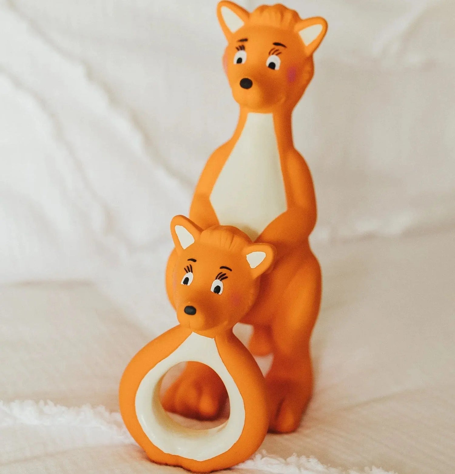 Mizzie Starter-Set: Beißring aus Premium Naturkautschuk + Mini Mizzie (Baby Geschenk) Mizzie The Kangaroo